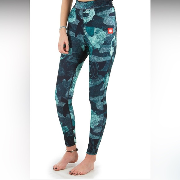 686 | Smarty Floral Base Layer from the Cargo Pants 3 in 1 | Sz Medium - Picture 3 of 5